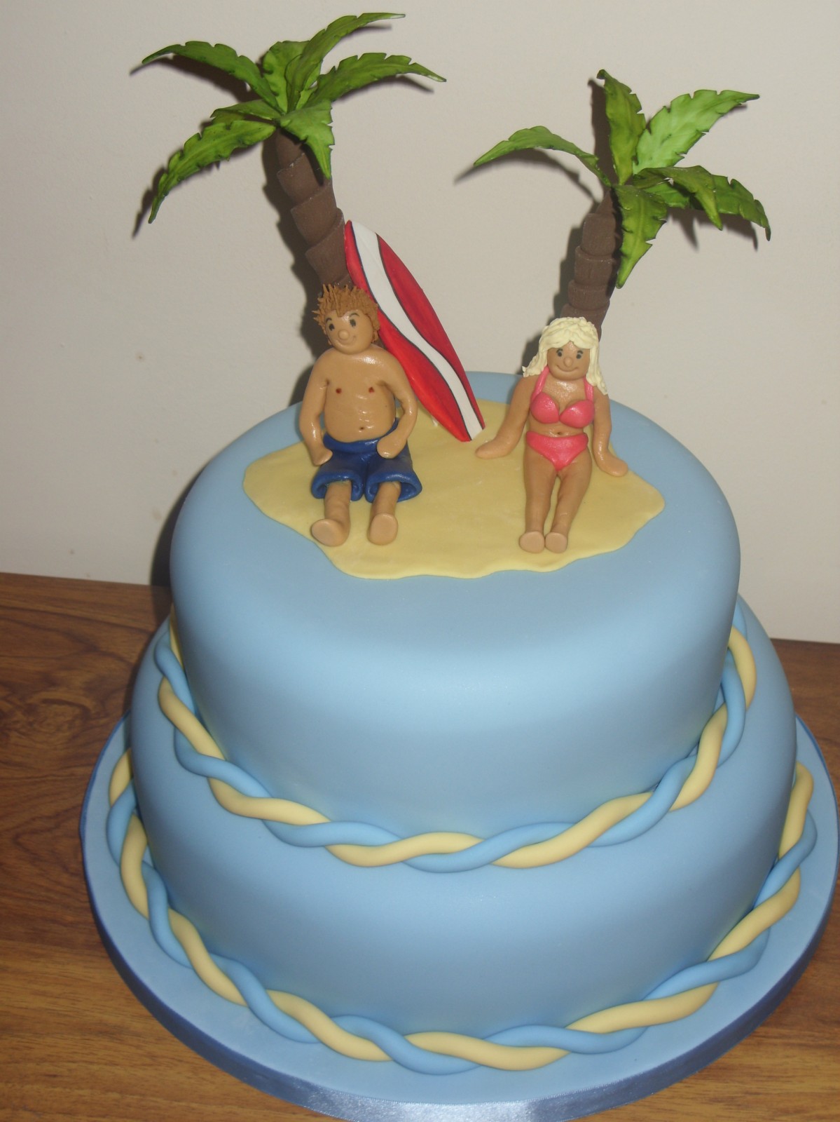 2 Tier Round Caribbean Novelty Wedding Cake « Susie&amp;#39;s Cakes