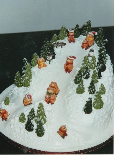 Bear Mountain Novelty Christmas Cake