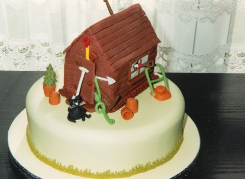 Garden Shed Novelty Bithday Cake