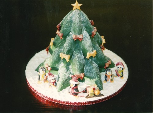 Outdoor Christmas Cake Scene