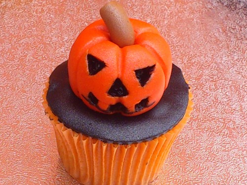 Novelty Halloween Cup Cakes