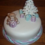 Sparkling Christmas Tree With Bear Cake