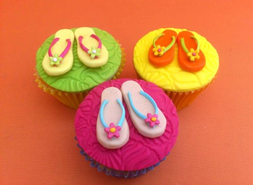 Hawaiian Party Themed Novelty Cupcakes