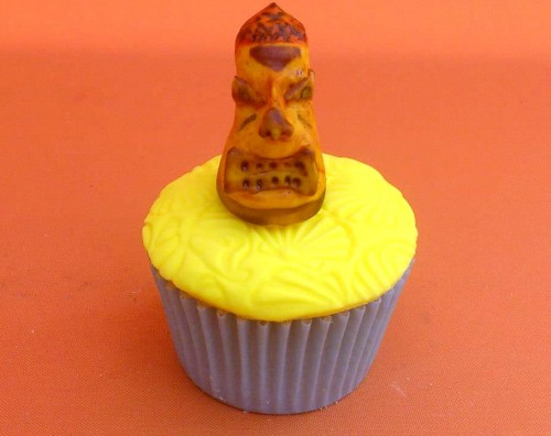 Hawaiian Party Themed Novelty Cupcakes