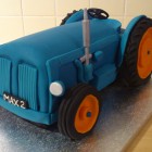 fordson major tractor novelty cake