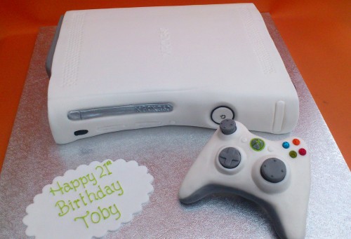 Xbox 360 White Games Console with Controller Cak