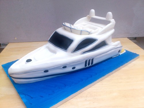 Sunseeker 66 Motor Cruiser Novelty Cake