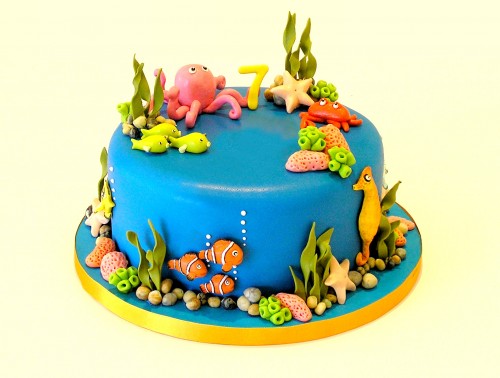 Aquarium themed birthday cake