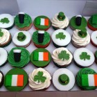 st patrick's day themed novelty cupcakes