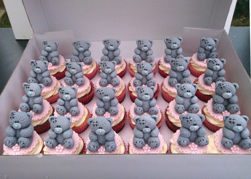 me to you bear novelty cupcakes