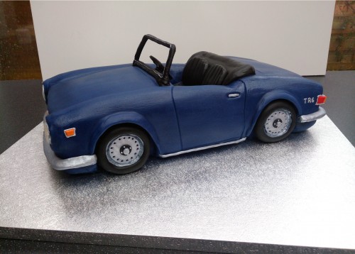 triumph tr6 cake