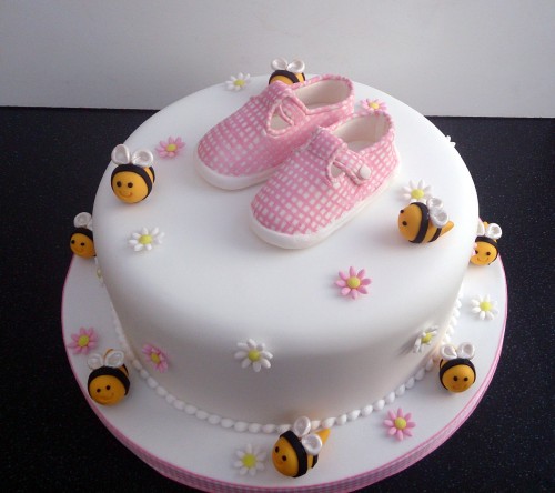 little pink gingham shoes birthday cake sponge poole dorset detail 1[1]