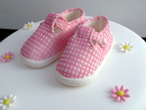 little pink gingham shoes birthday cake