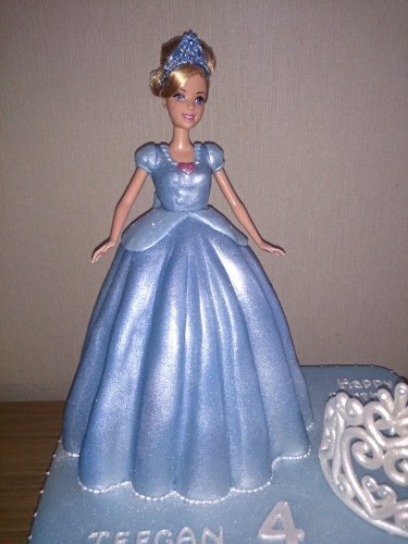 Cinderella and Tiara Birthday Cake