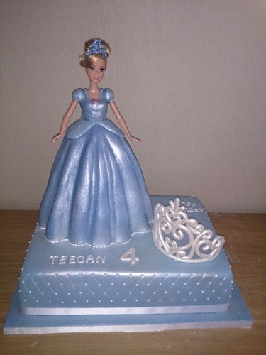 Cinderella and Tiara Birthday Cake