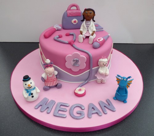 doc mcstuffins characters cake and cupcakes