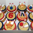 ten pin bowling themed cupcakes