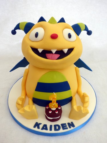 henry hugglemonster character birthday cake