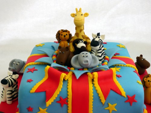 jungle animal present birthday cake