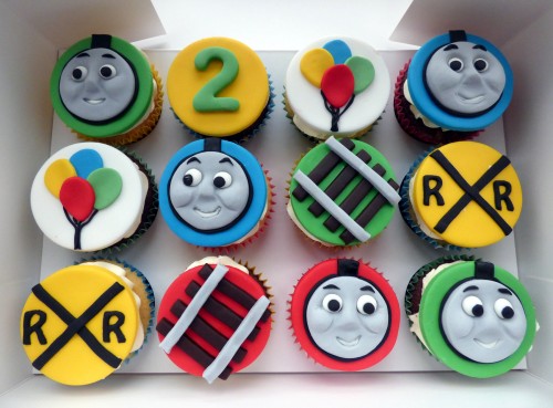 thomas the tank engine birthday cupcakes