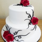 2-tier-black-and-red-rose-themed-wedding-cake-poole