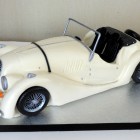 classic-morgan-sports-car-birthday-cake