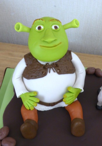 shrek-and-donkey-birthday-cake