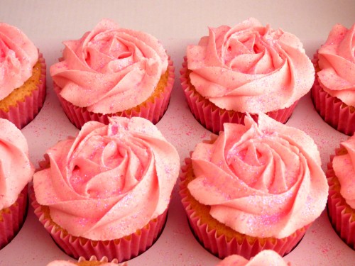 pink-and-glittery-rose-swirl-cupcakes