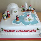 polar-bears-and-penguins-christmas-cake-