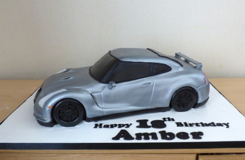 silver-nissan-gtr-birthday-cake