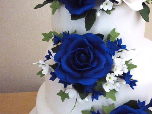 3-tier-blue-rose-and-white-wedding-cake