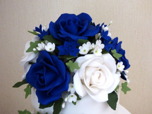 3-tier-blue-rose-and-white-wedding-cake