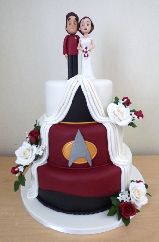 3-tier-star-trek-themed-half-and-half-wedding-cake
