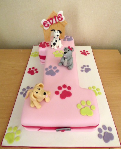 dog-themed-1st-birthday-cake