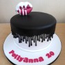 dripping-lips-kylie-jenner-make-up-themed-birthday-cake thumbnail