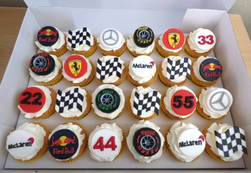 f1-themed-cupcakes
