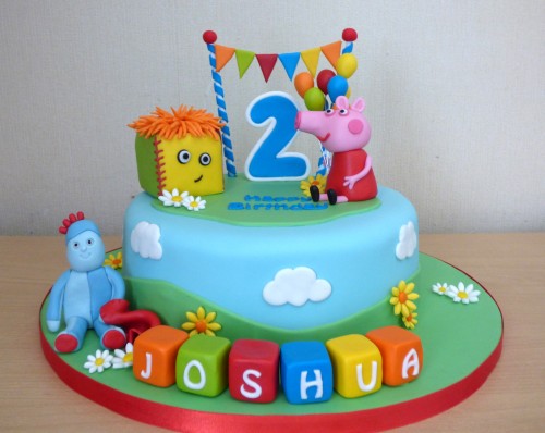 peppa-pig-in-the-night-garden-chracter-birthday-cake