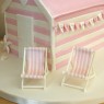 pretty-pink-beach-hut-wedding-cake thumbnail