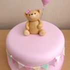 simple-teddy-with-balloon-birthday-baby-shower-cake
