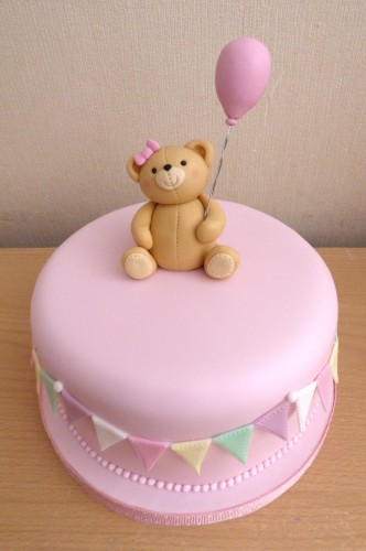 simple-teddy-with-balloon-birthday-baby-shower-cake