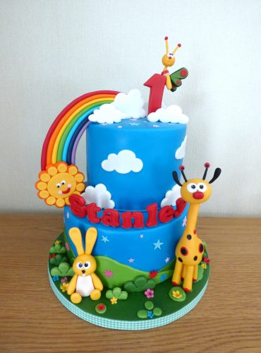 2-tier-childrens-animal-birthday-cake