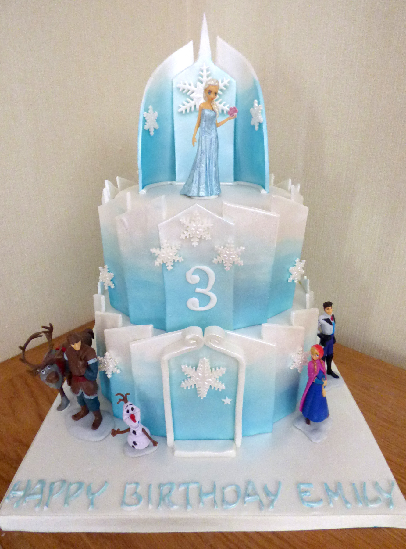 Coolest Disney Frozen Birthday Cakes