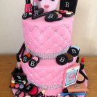 2-tier-make-up-birthday-cake