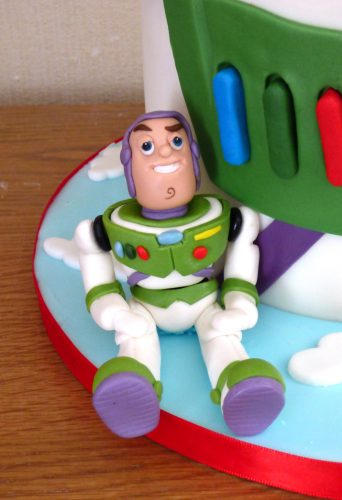 2-tier-toy-story-birthday-cake-woody-buzz-lightyear