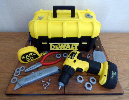 dewalt-tool-box-and-tools-birthday-cake