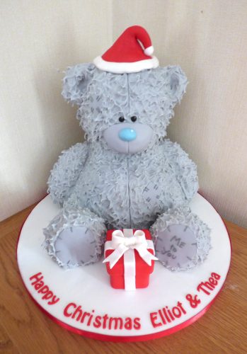 me-to-you-bear-christmas-cake