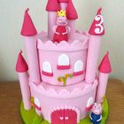 peppa-pig-castle-birthday-cake