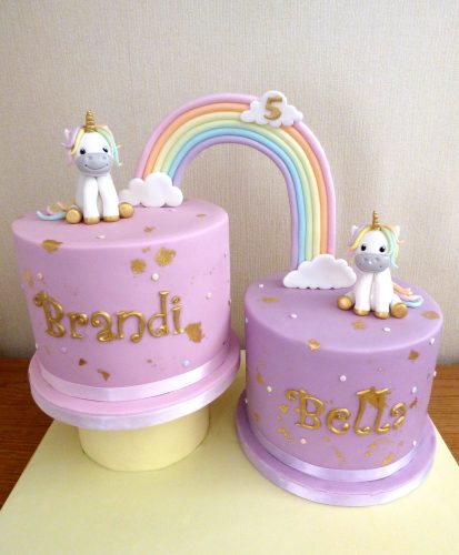 rainbow-linked-unicorns-birthday-cake