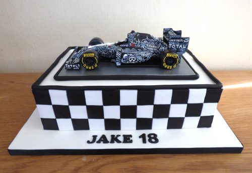 red-bull-F1-camouflage-car-verstappen-birthday-cake