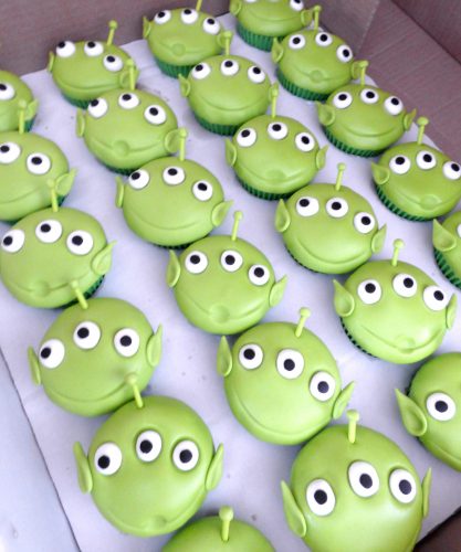 toy-story-alien-cupcakes-